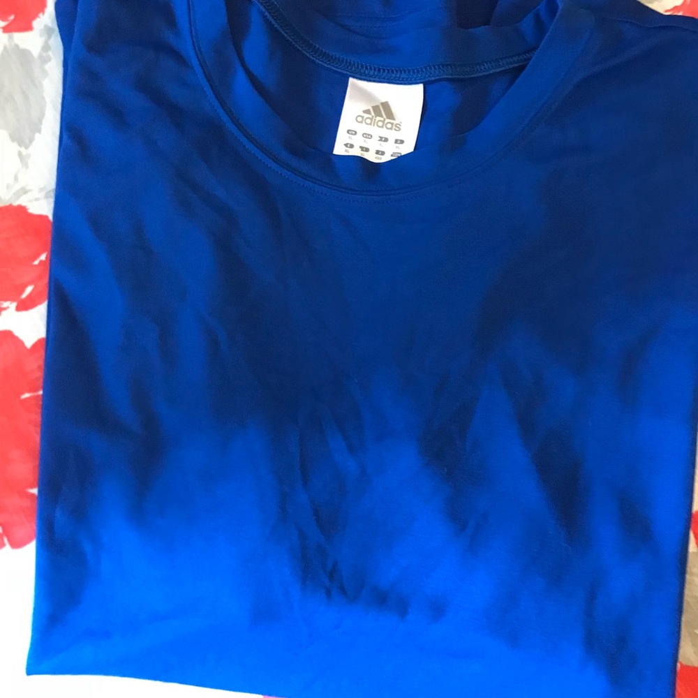 Beautiful adidas shirt for men’s - Picture 2 of 6